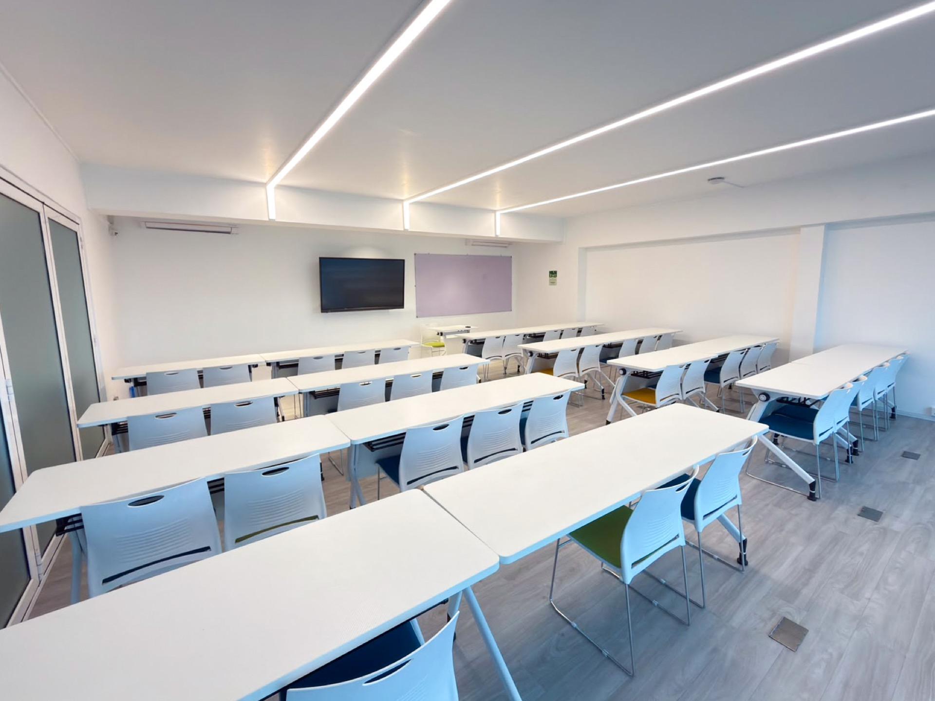 Modern classroom at Colombo International Campus